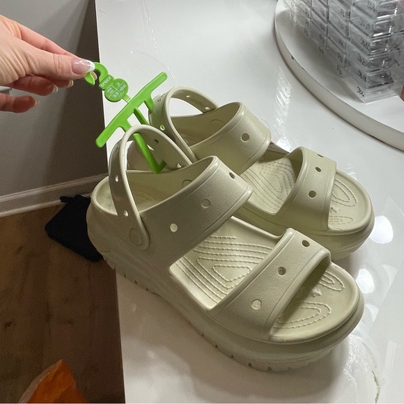 BNIB Crocs Mega Crush Sandal Tik Tok Sandals size 8 Bone NWT - Picture 12 of 16